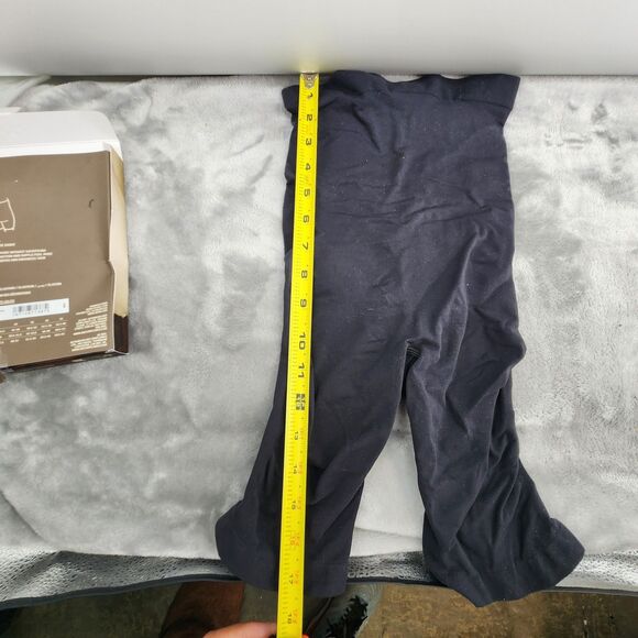 SKIMS Medium Onyx Seamless Sculpt High Waist Above The Knee Short NWT - Picture 6 of 6